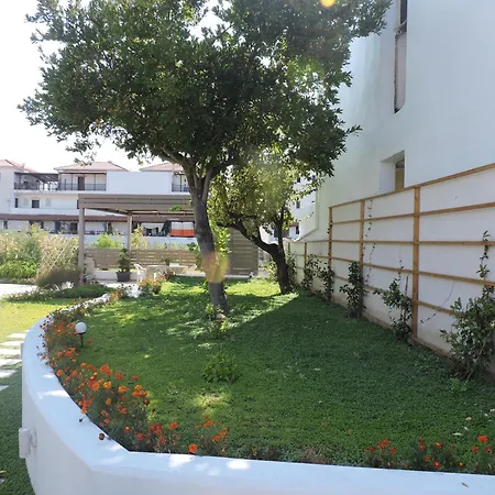 Lovely House By The Sea With Garden And Bbq * Platanidia