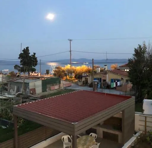 Lovely House By The Sea With Garden And Bbq Apartament Platanidia