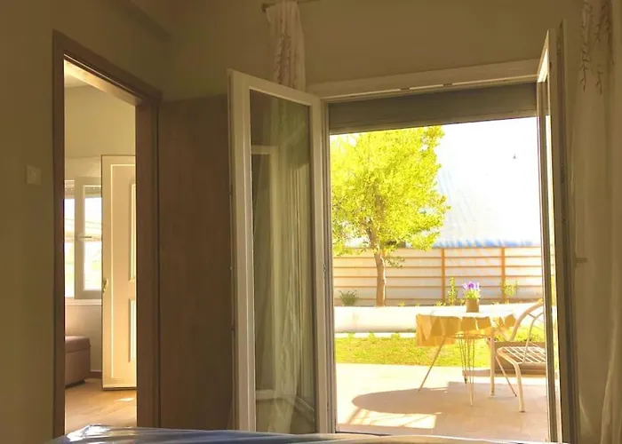 Apartament Lovely House By The Sea With Garden And Bbq